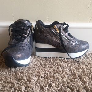 Women’s high wedge sneakers Moca By Step Up Shoes